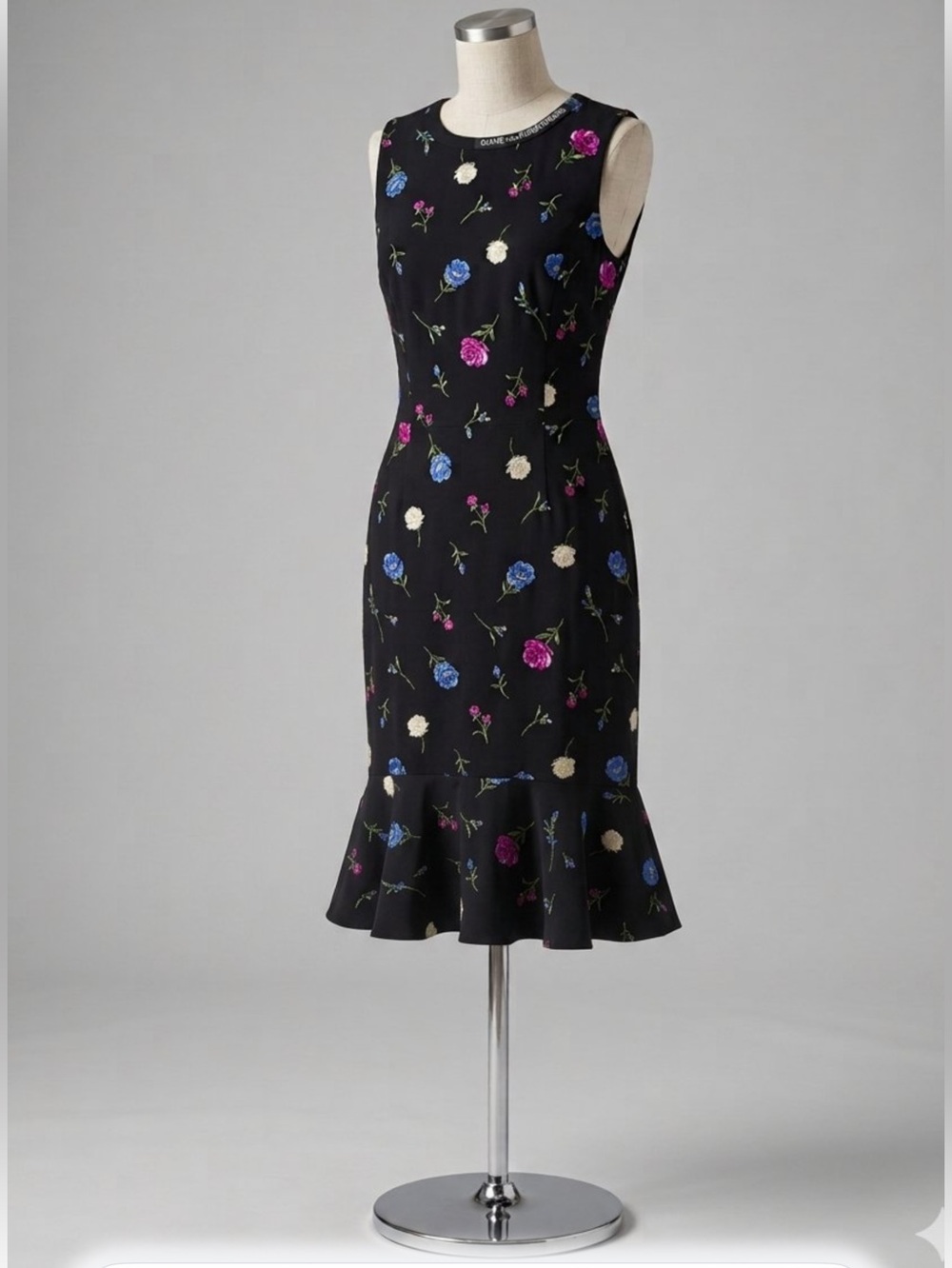 Roz and Ali Flounce Floral  Sleeveless Size 10 Dress